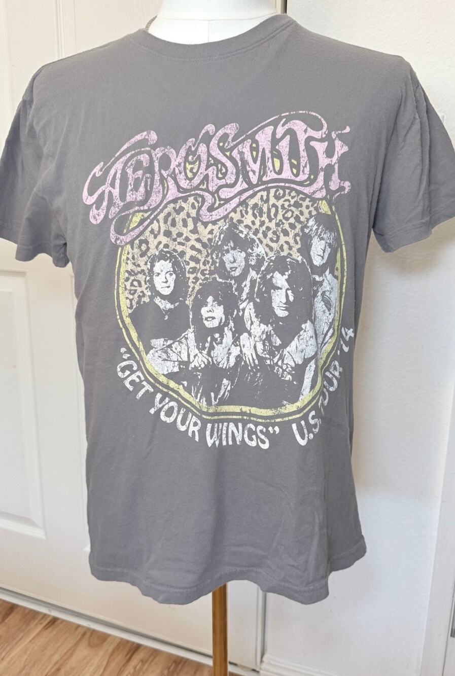 Aerosmith Get Your Wings Tour 74 Gray Graphic Tee L